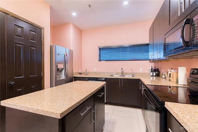 813 Travis Street 416, Mission, TX 78572