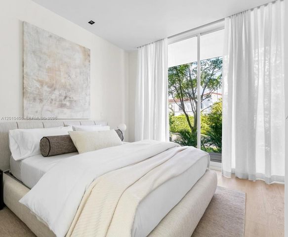1081 W 48th St N01, Miami Beach, FL 33140