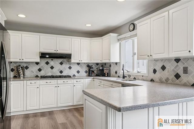 98 King Street, Edison, NJ 08820