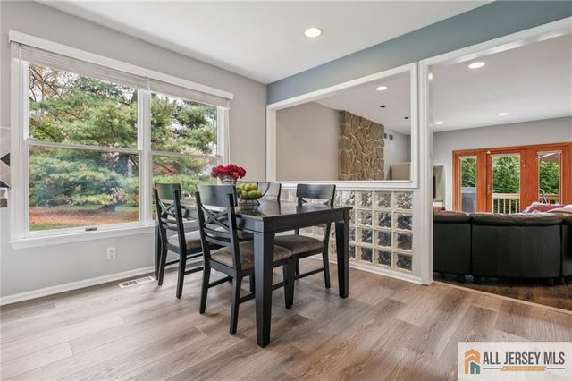 98 King Street, Edison, NJ 08820