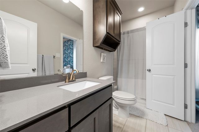 205 Big Creek Loop, Hewitt, TX 76643