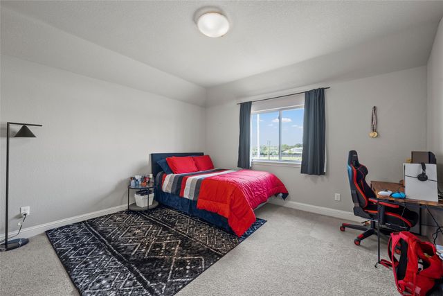 205 Big Creek Loop, Hewitt, TX 76643