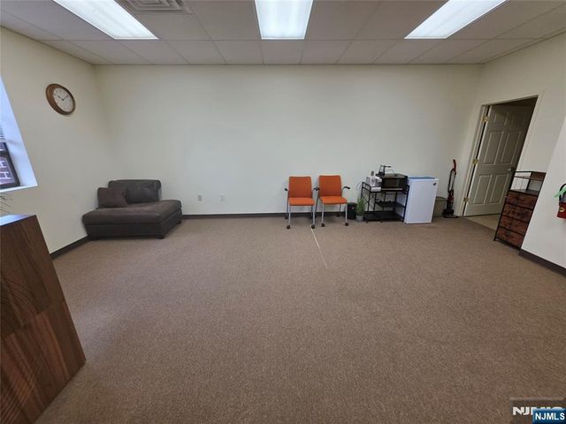 325 Main Street 2L, East Rutherford, NJ 07073
