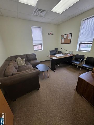 325 Main Street 2L, East Rutherford, NJ 07073