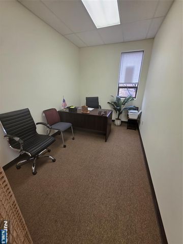 325 Main Street 2L, East Rutherford, NJ 07073