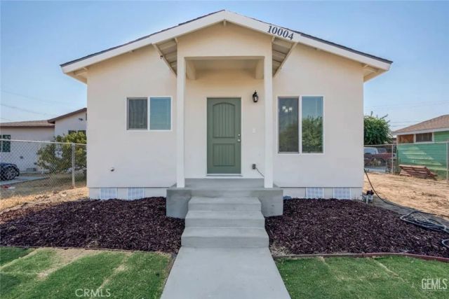10004 Elmco Avenue, Lamont, CA 93241