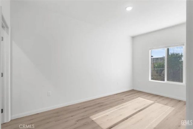 10004 Elmco Avenue, Lamont, CA 93241