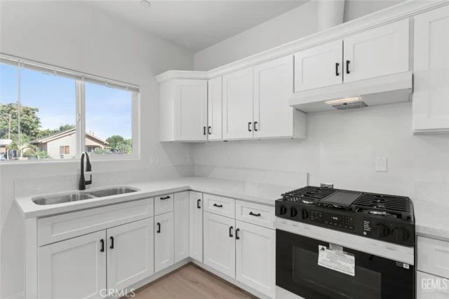 10004 Elmco Avenue, Lamont, CA 93241