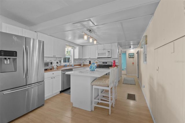 4949 BRAE BURN AVENUE, Sarasota, FL 34234