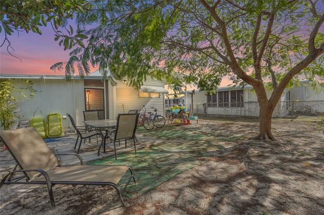 4949 BRAE BURN AVENUE, Sarasota, FL 34234