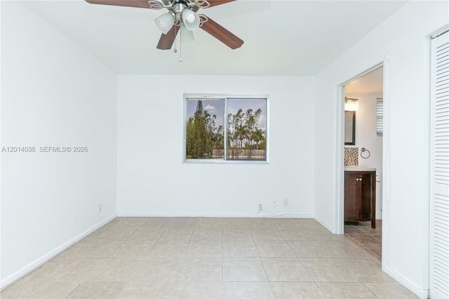 717 Gardens Dr 201, Pompano Beach, FL 33069