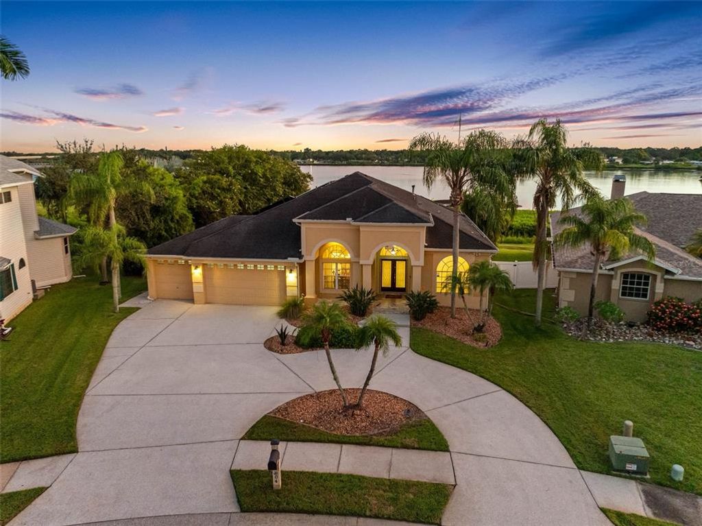 804 CHARLES BOULEVARD, Oldsmar, FL 34677
