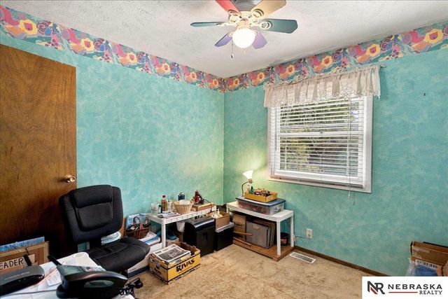 9023 Grand Avenue, Omaha, NE 68134