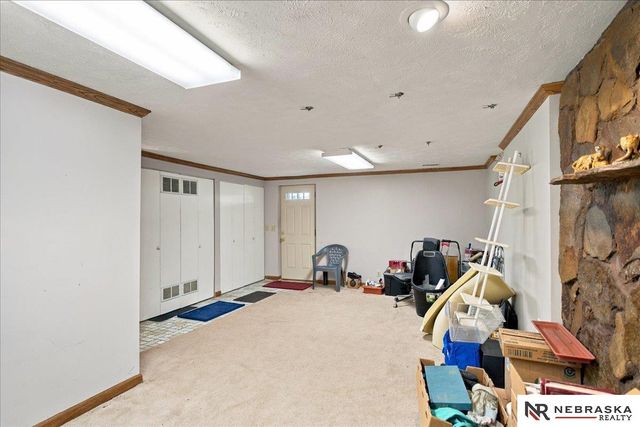 9023 Grand Avenue, Omaha, NE 68134