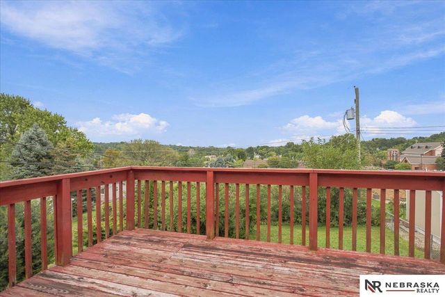 9023 Grand Avenue, Omaha, NE 68134
