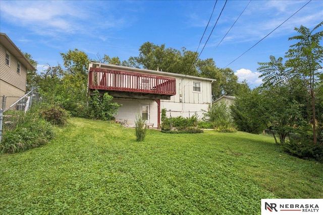 9023 Grand Avenue, Omaha, NE 68134