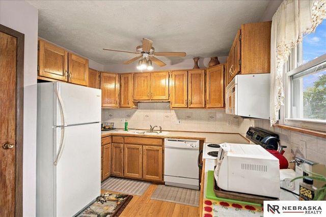 9023 Grand Avenue, Omaha, NE 68134