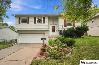 9023 Grand Avenue, Omaha, NE 68134