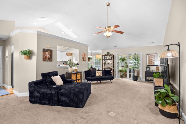 228 Candlewood Dr., Conway, SC 29526