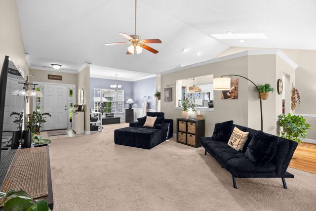 228 Candlewood Dr., Conway, SC 29526