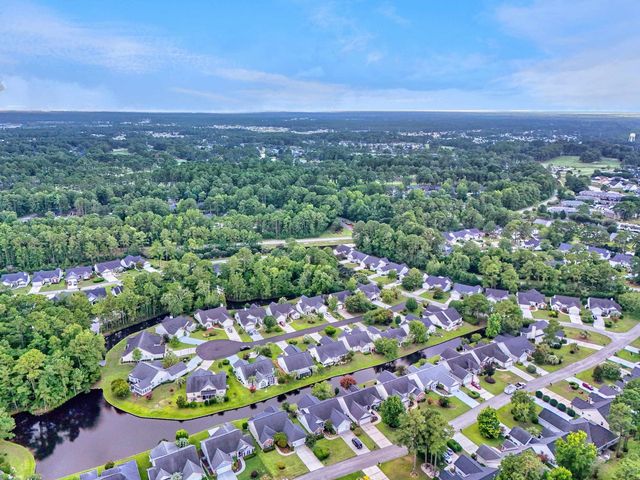 228 Candlewood Dr., Conway, SC 29526
