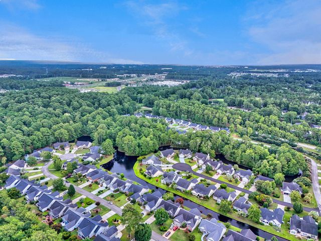 228 Candlewood Dr., Conway, SC 29526