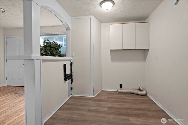 185 SW 3rd Street, Oak Harbor, WA 98277