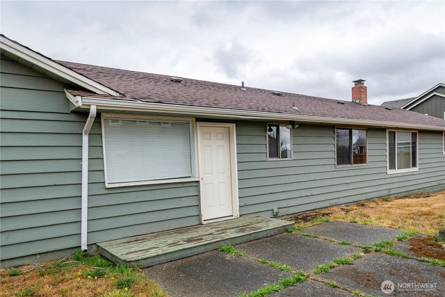 185 SW 3rd Street, Oak Harbor, WA 98277