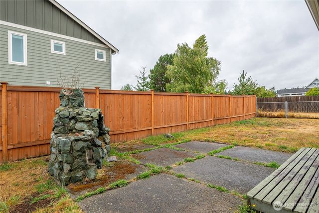 185 SW 3rd Street, Oak Harbor, WA 98277