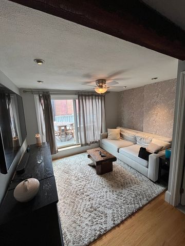 2 Lyndeboro Pl 1, Boston, MA 02116