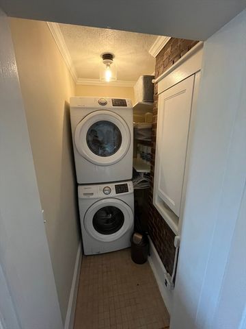 2 Lyndeboro Pl 1, Boston, MA 02116