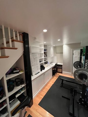 2 Lyndeboro Pl 1, Boston, MA 02116