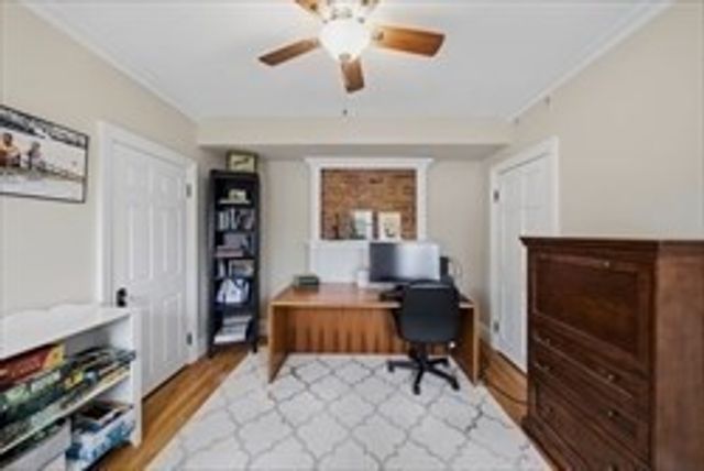 2 Lyndeboro Pl 1, Boston, MA 02116
