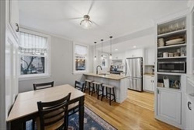 2 Lyndeboro Pl 1, Boston, MA 02116