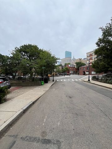 2 Lyndeboro Pl 1, Boston, MA 02116