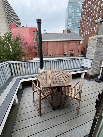 2 Lyndeboro Pl 1, Boston, MA 02116