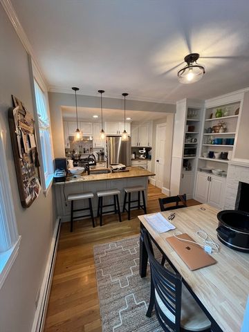 2 Lyndeboro Pl 1, Boston, MA 02116