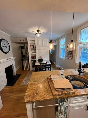 2 Lyndeboro Pl 1, Boston, MA 02116