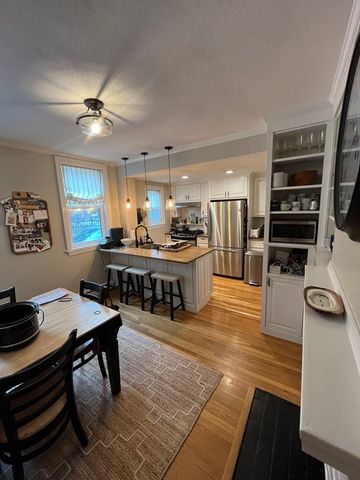 2 Lyndeboro Pl 1, Boston, MA 02116