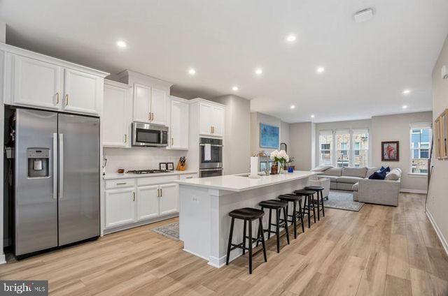 42620 PITLOCHRY TER, Sterling, VA 20166