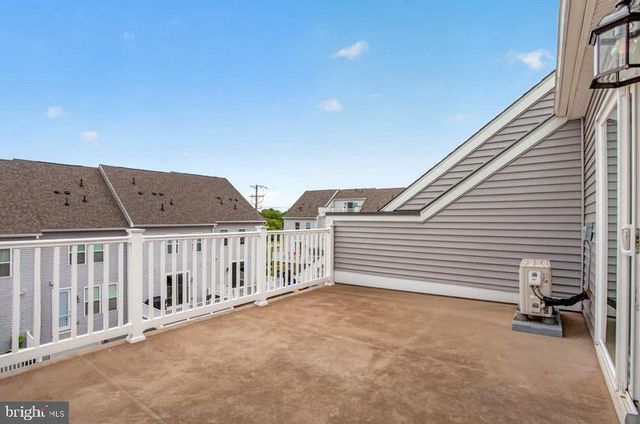 42620 PITLOCHRY TER, Sterling, VA 20166