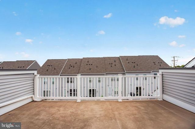 42620 PITLOCHRY TER, Sterling, VA 20166