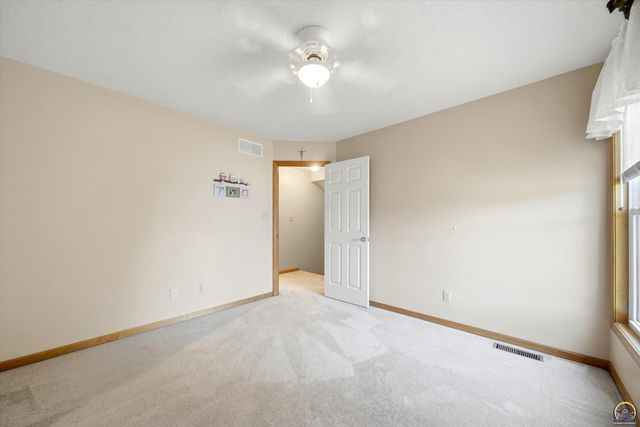 4324 SW Stone AVE, Topeka, KS 66610