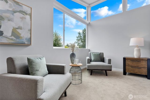 10052 NE 196th Place, Bothell, WA 98011