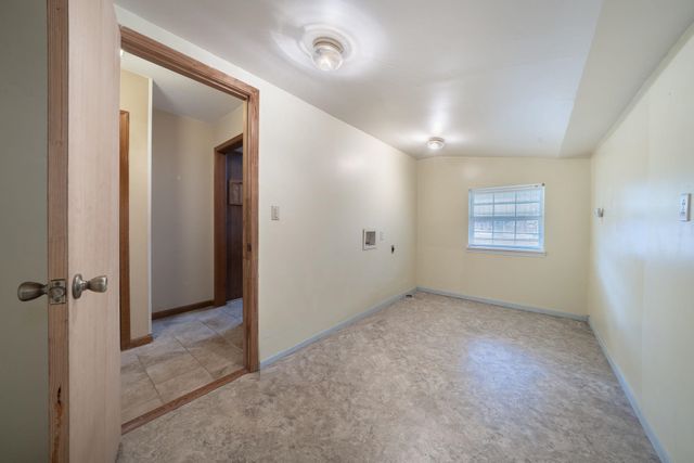 239 N Tyler Rd, Wichita, KS 67212