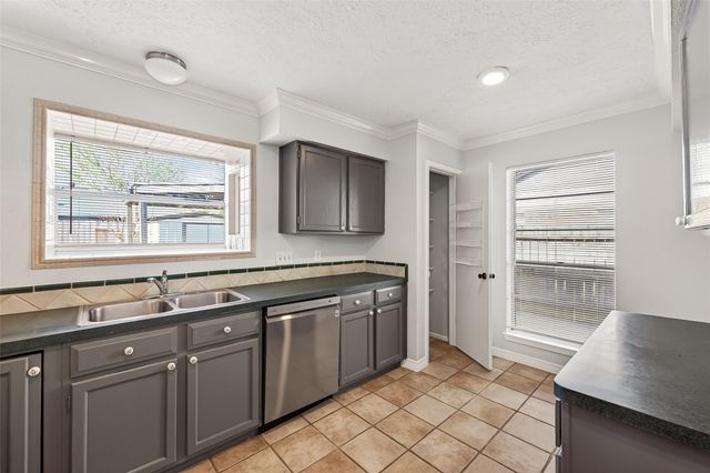 19531 Woodglen Drive, Katy, TX 77449