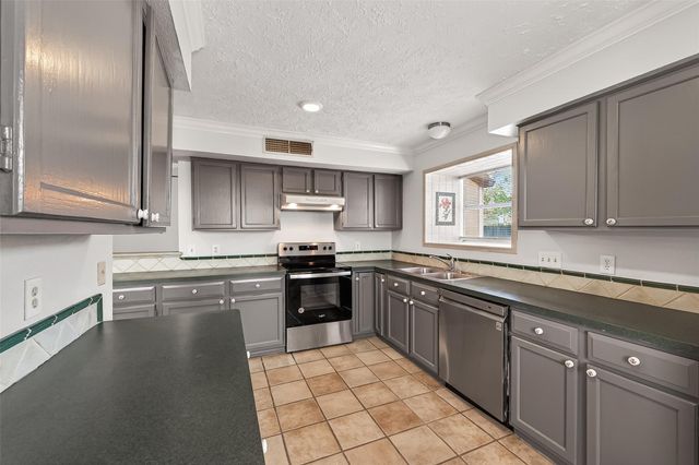 19531 Woodglen Drive, Katy, TX 77449