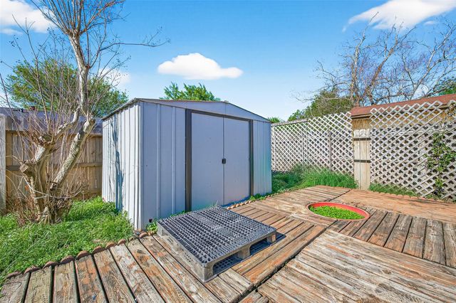 19531 Woodglen Drive, Katy, TX 77449