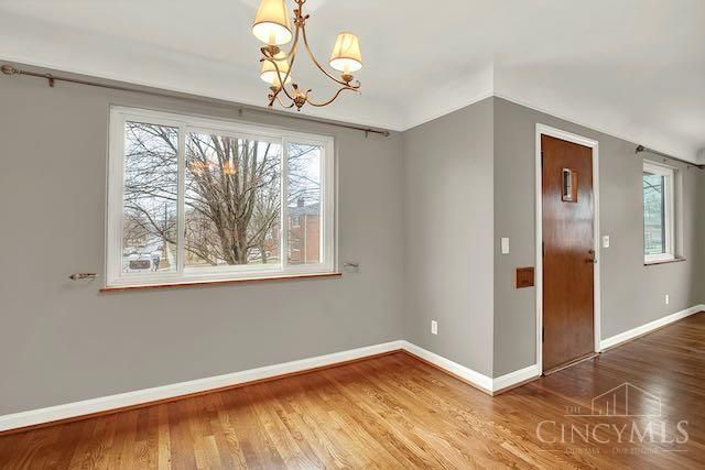 7034 East Avenue, Silverton, OH 45236