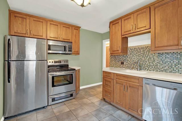 7034 East Avenue, Silverton, OH 45236